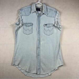 Vintage Wrangler Sleeveless Pearl Snap Distressed Denim Western Shirt LARGE